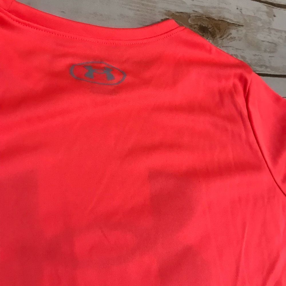 Under Armour Girls T-Shirt Top Size Med short sleeve active wear - Picture 6 of 7